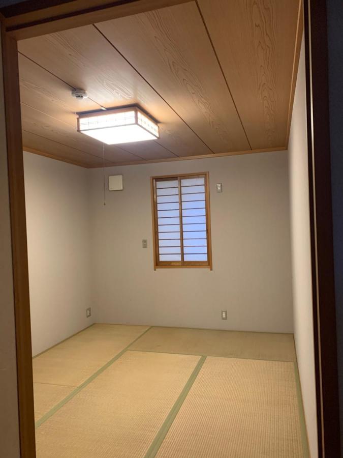 Biwa Guesthouse: Lakeside Getaway With Bbq And Free Bikes Holiday home Takashima