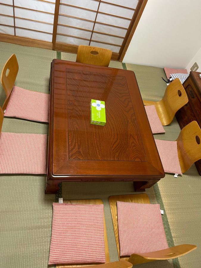 Biwa Guesthouse: Lakeside Getaway With Bbq And Free Bikes *