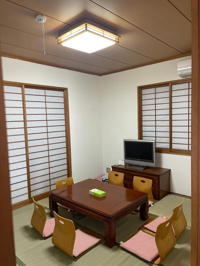 Biwa Guesthouse: Lakeside Getaway With Bbq And Free Bikes Holiday home *