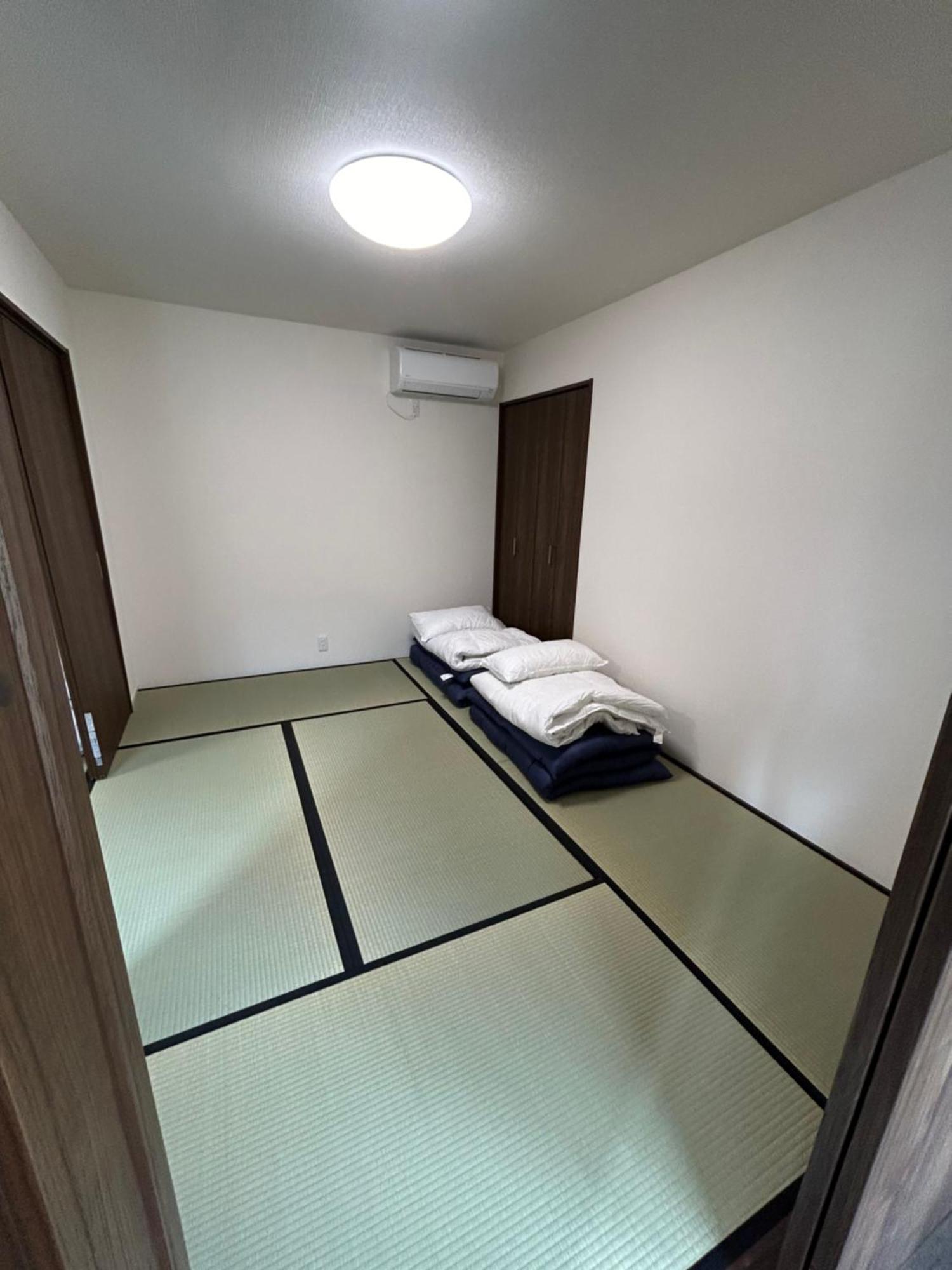 Biwa Guesthouse: Lakeside Getaway With Bbq And Free Bikes Takashima