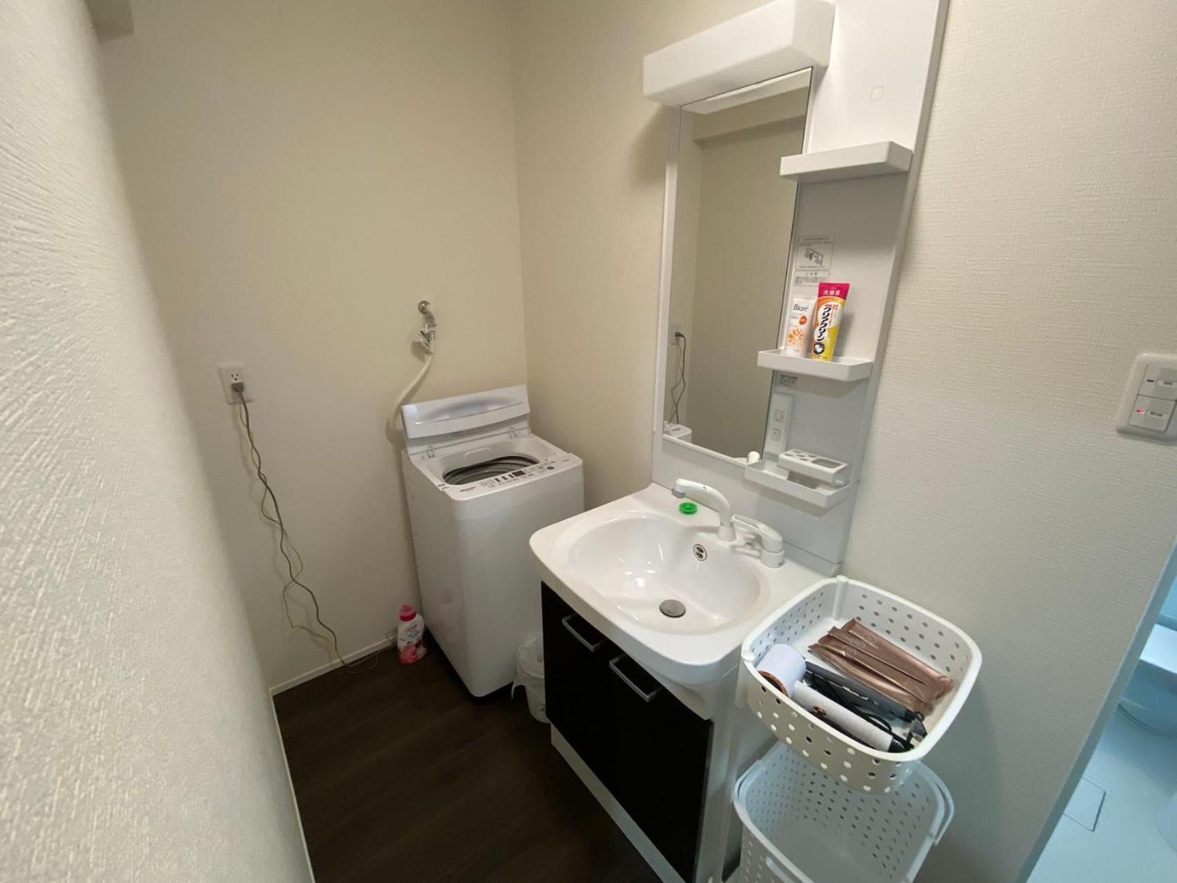 Biwa Guesthouse: Lakeside Getaway With Bbq And Free Bikes Holiday home Takashima